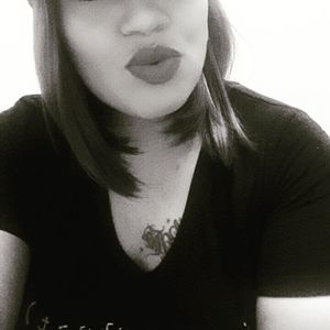 Meet your Posher, Crystal